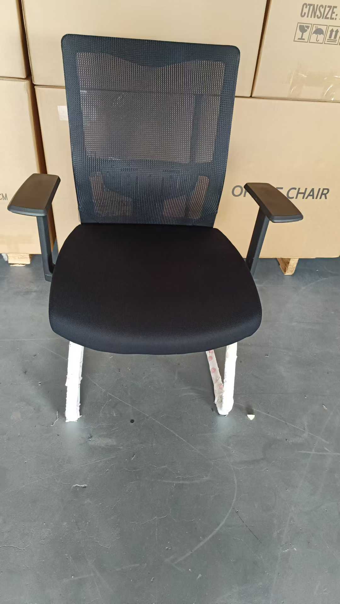 Modern Office Chair with Mesh Backrest and Black Seat